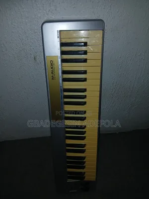 Keyboard Piano