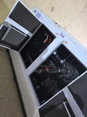 Heavy-Duty Sp250kva Perkins Diesel Soundproof Generator 2years Wty