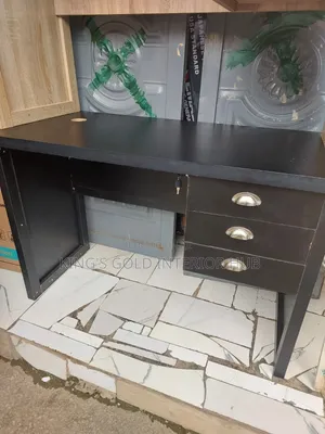 4fit Office Table Black Colour With Central Lock Key