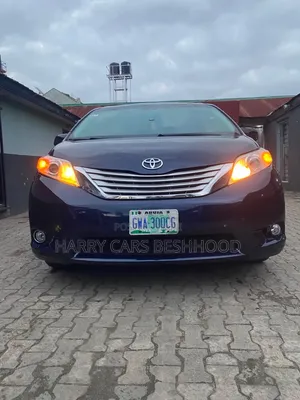 Toyota Sienna Limited AWD 7-Passenger 2013 Blue