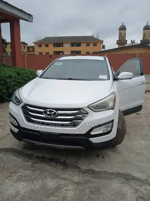 Hyundai Santa Fe 2014 White