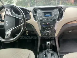 Hyundai Santa Fe 2014 White
