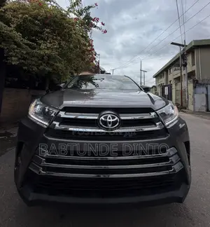 Toyota Highlander Limited 4dr SUV AWD (3.5L 6cyl 6A) 2015 Gray