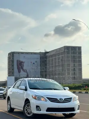 Toyota Corolla LE 4dr Sedan (1.8L 4cyl 4A) 2011