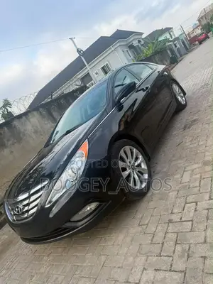 Hyundai Sonata 2013 Black