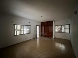 3bdrm Duplex in Lekki Phase 1 for rent