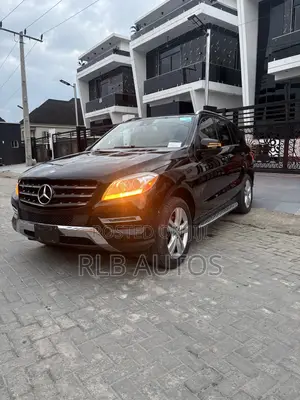 Mercedes-Benz M Class ML 350 4x2 2013 Black