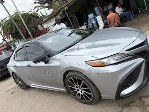 Toyota Camry 2019