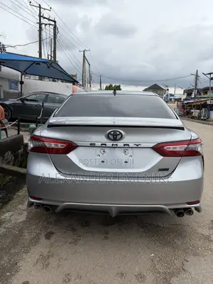 Toyota Camry 2019