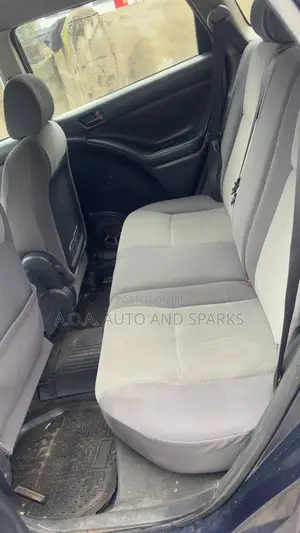 Toyota Matrix 2004 Blue