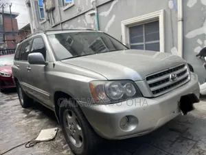Toyota Highlander 2004 Silver