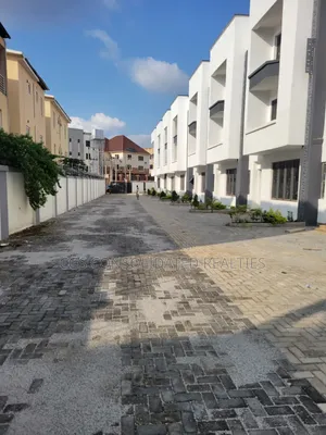 4bdrm Duplex in Jahi for sale