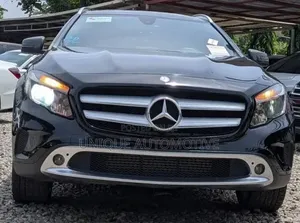 Mercedes-Benz GLA-Class 2016 Black