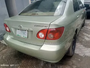 Toyota Corolla 2005 Green