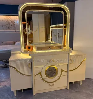 Turkey Luxurious Bed Set With Wardrobe and Dressing Mirror.