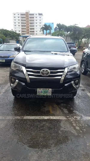 Toyota Fortuner 2018 Black