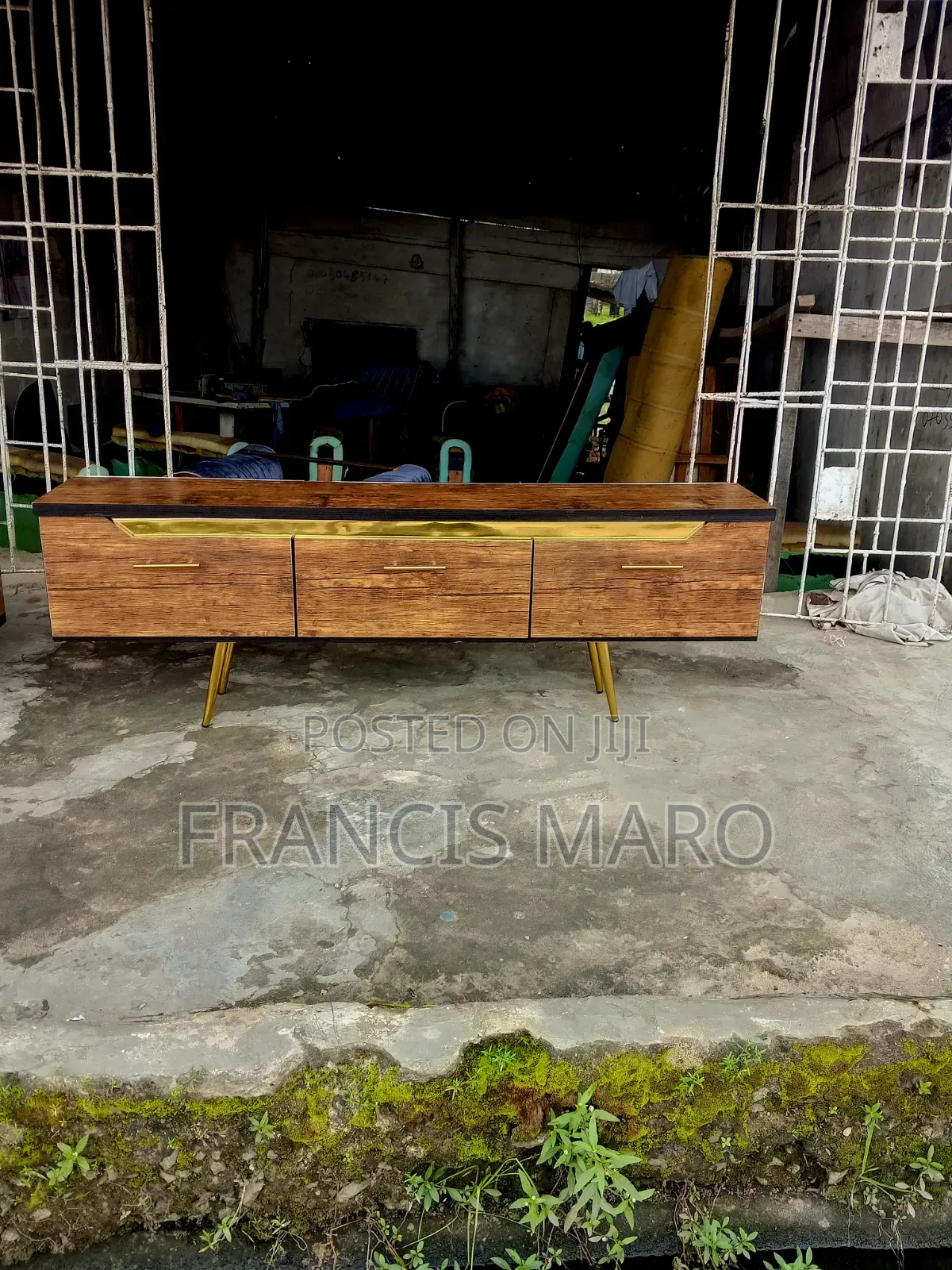 TV Console/ TV Stand