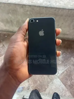 Apple iPhone 8 64 GB Black