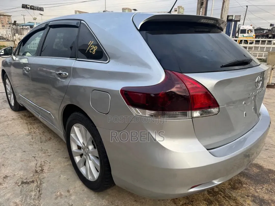 Toyota Venza 2015 Silver