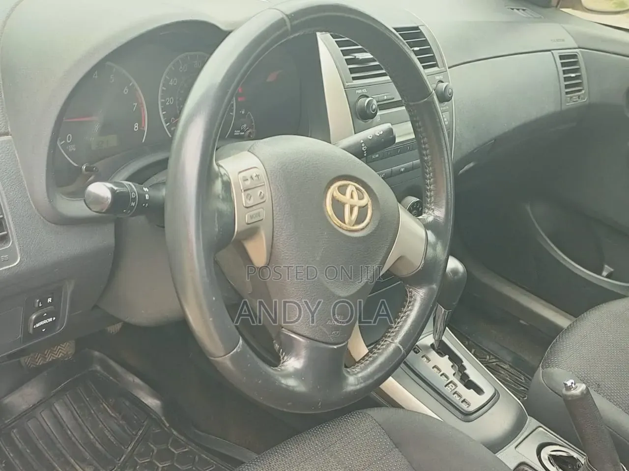 Toyota Corolla 2012 Silver