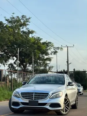 Mercedes-Benz C300 2016 Silver