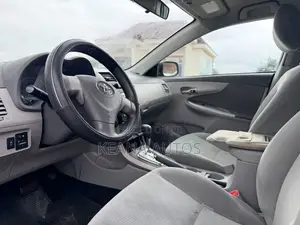 Toyota Corolla 2010 Gray