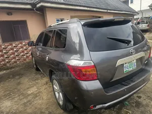 Toyota Highlander 2009 Gray