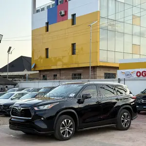 Toyota Highlander XLE AWD 2020 Black