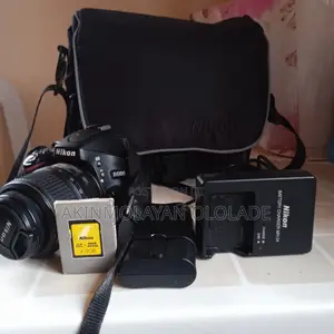 Nikon D5100 With 18-55mm Kit Lens