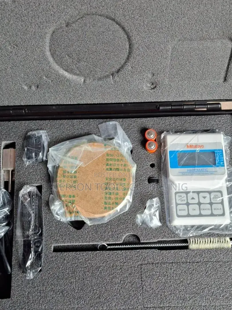 Mitutoyo Hardmatic Hardness Tester