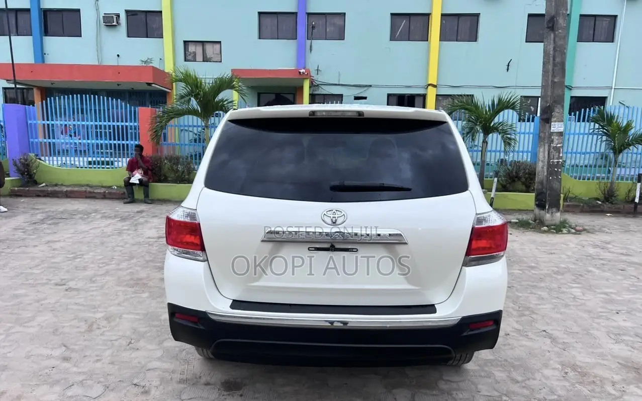 Toyota Highlander 2013 White