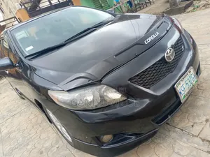 Toyota Corolla 2010 Black