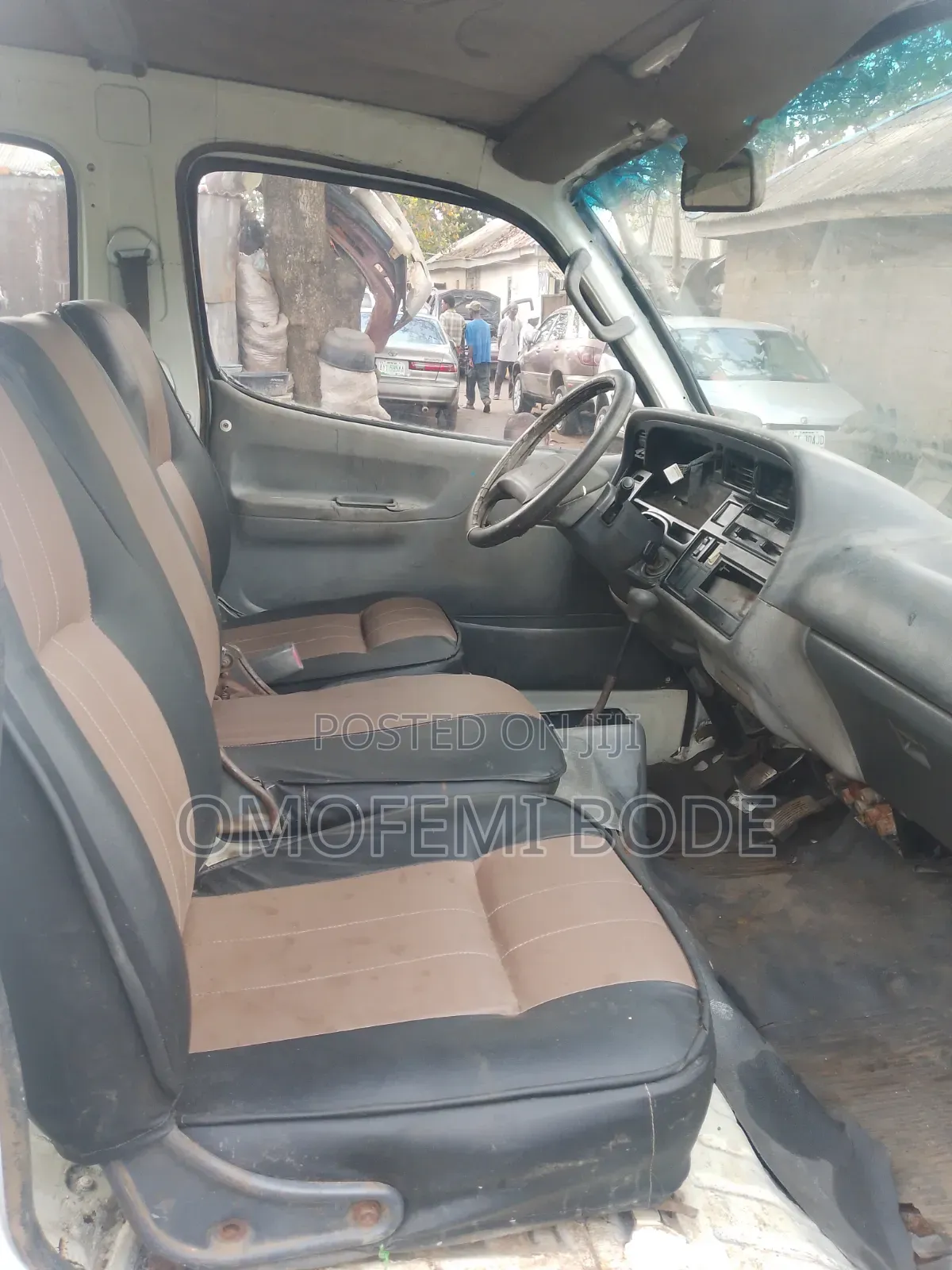 Toyota HiAce 1999 White