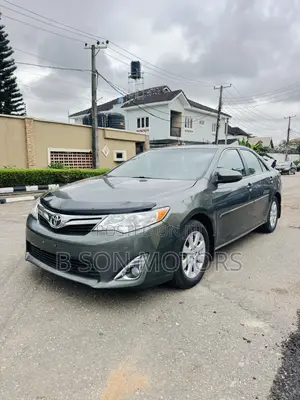 Toyota Camry LE 4dr Sedan (2.5L 4cyl 6A) 2012 Green