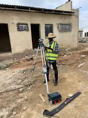 Land Surveyor / Engineering Surveyor