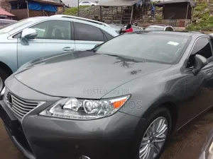 Lexus ES 2014 Gray