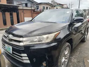 Toyota Highlander 2014 Black