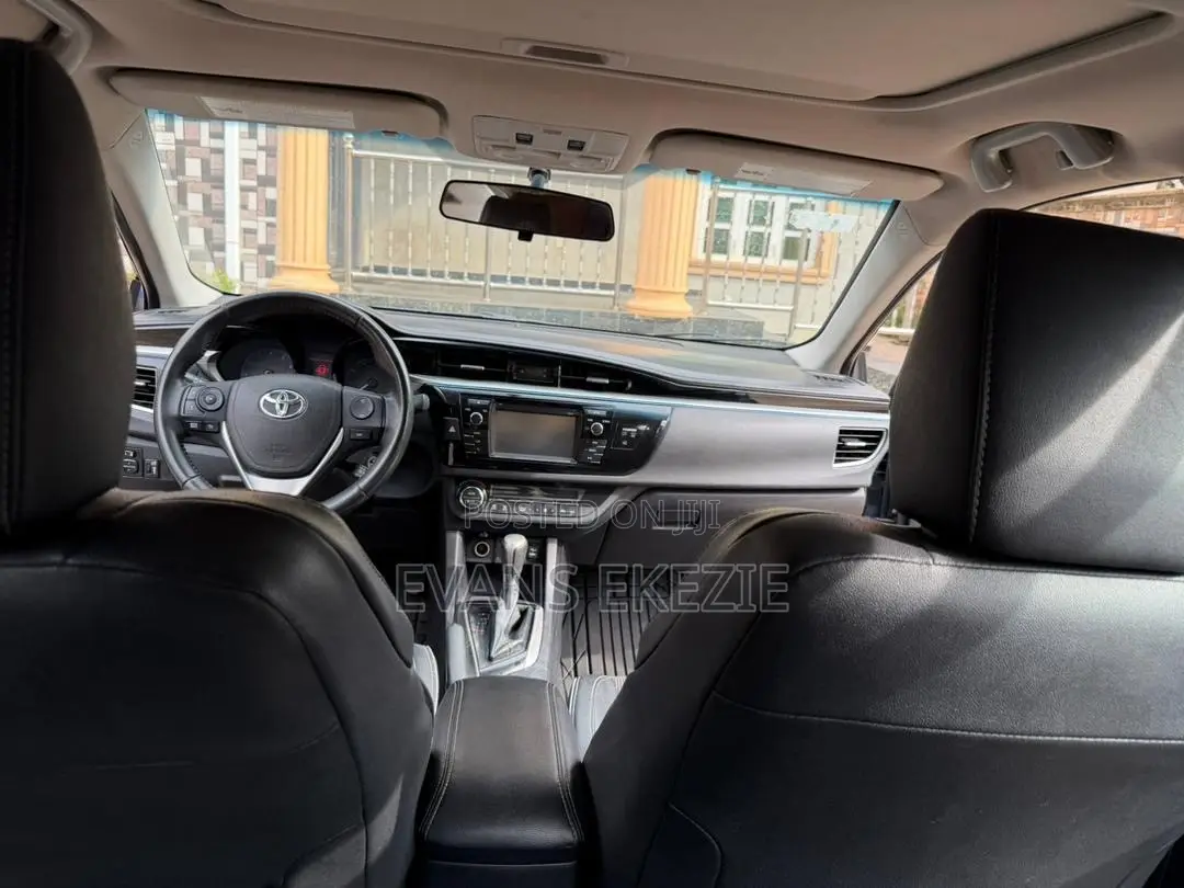 Toyota Corolla 2016 Blue
