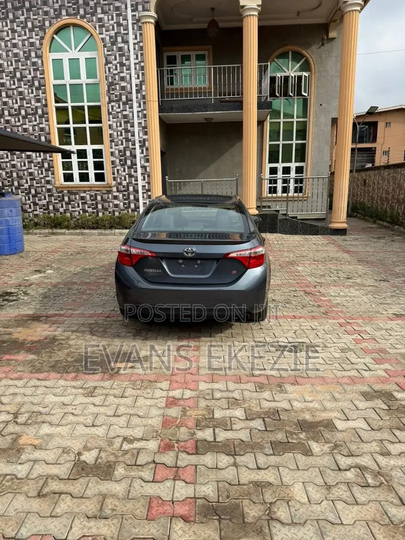 Toyota Corolla 2016 Blue