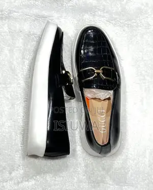 Men Shoe / Casual