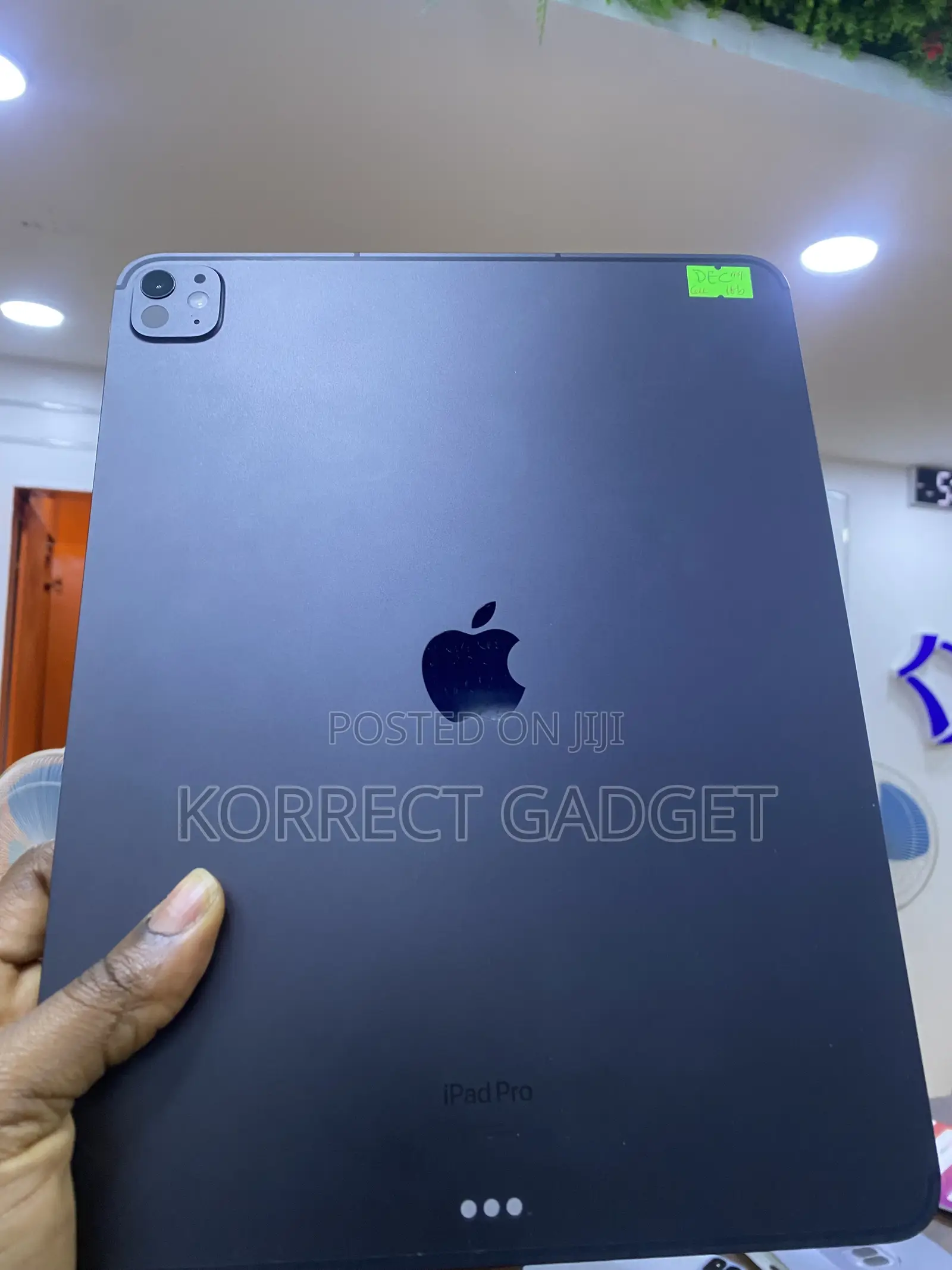Apple iPad Pro 13 (2024) 1 TB Black
