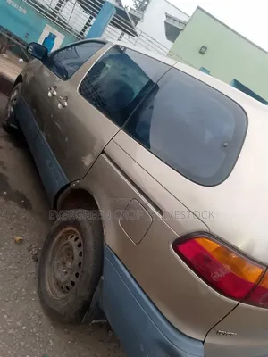 Toyota Sienna 2000 Silver