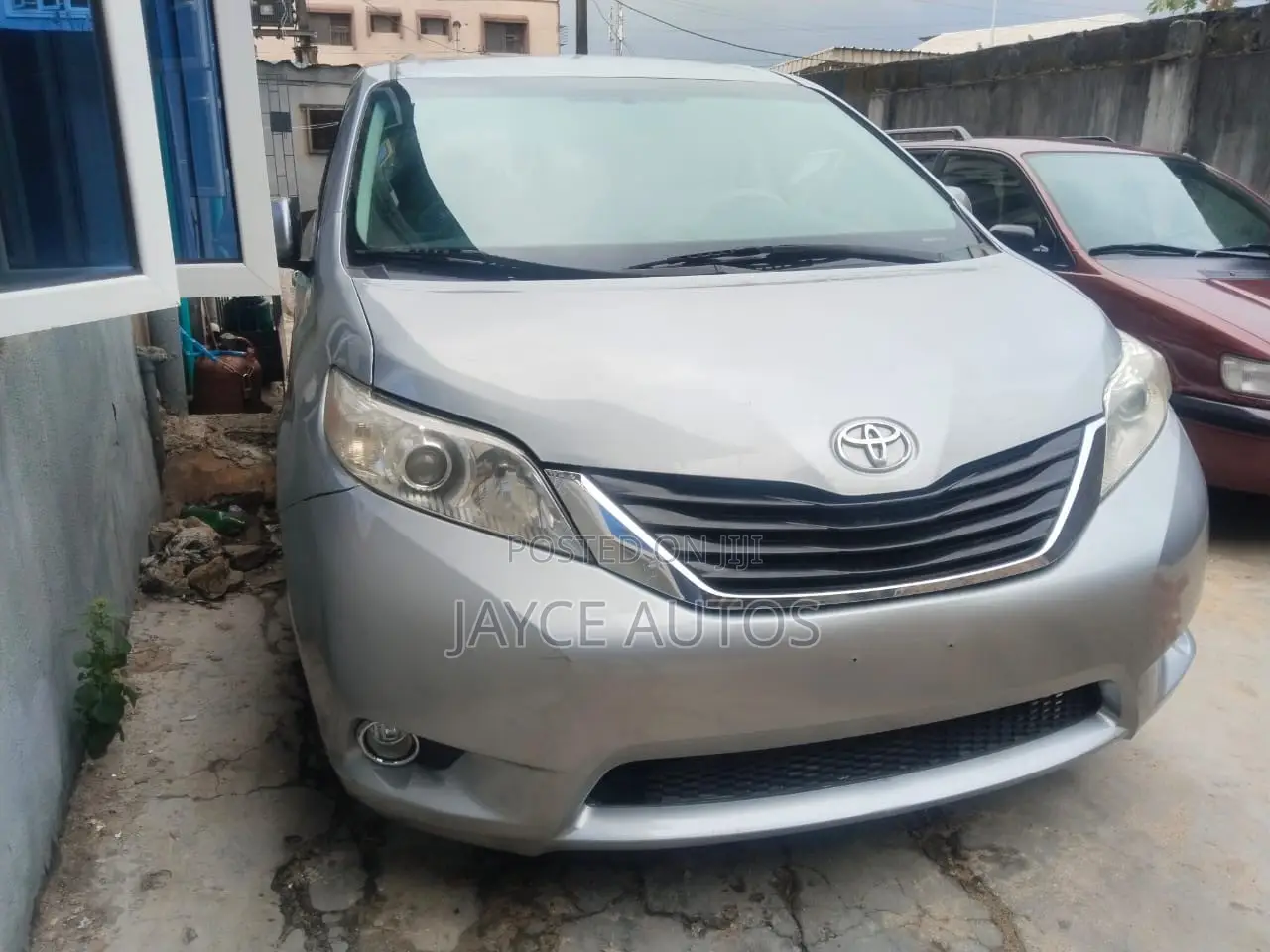 Toyota Sienna 2011 Gray