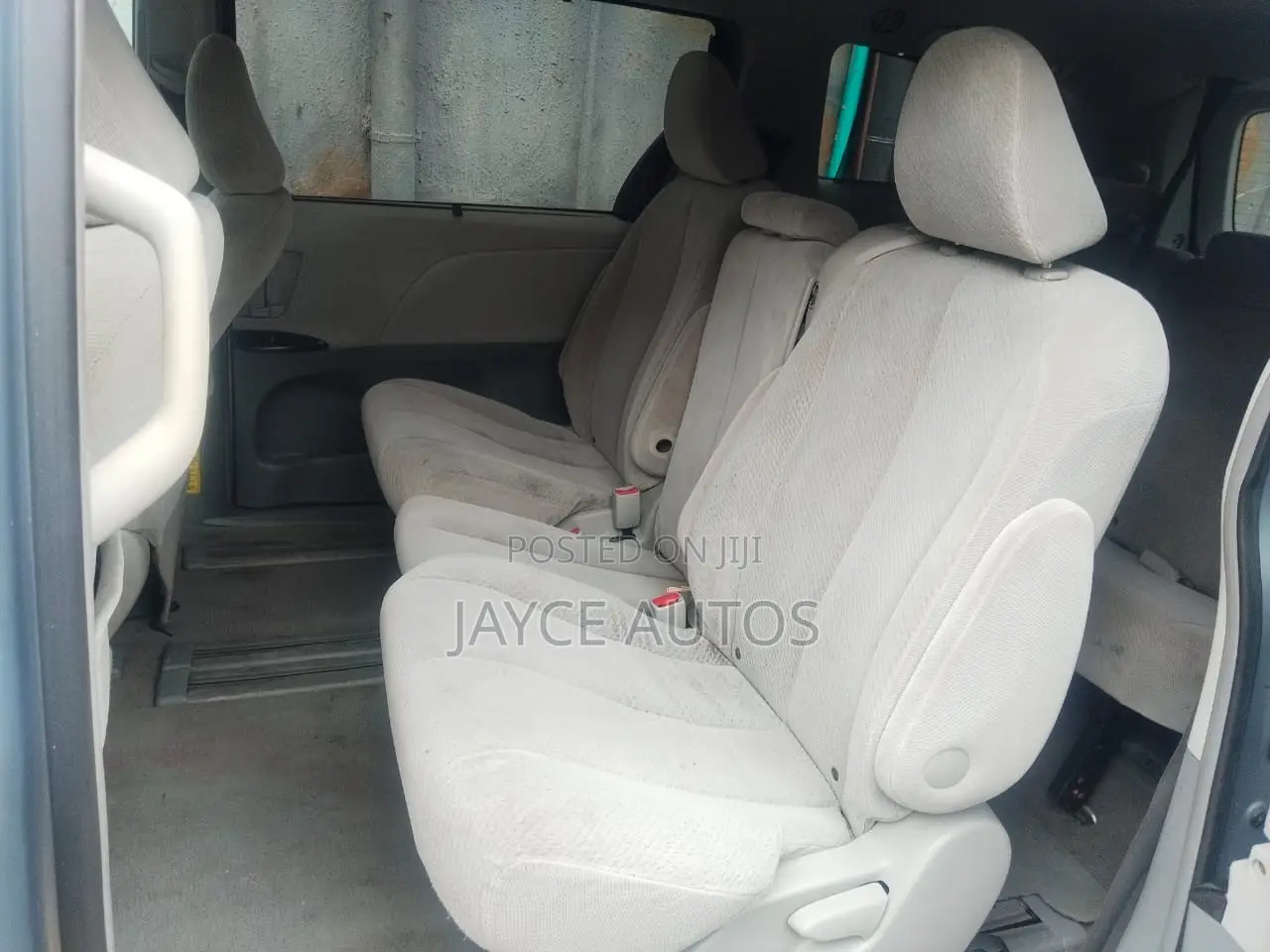 Toyota Sienna 2011 Gray