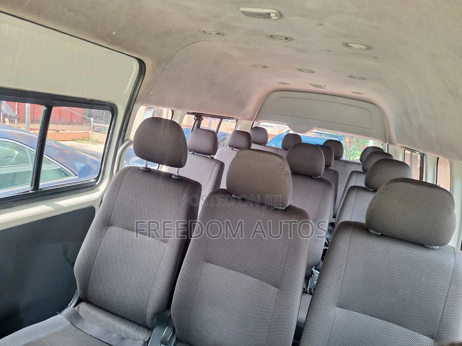 Toyota HiAce 2021 White