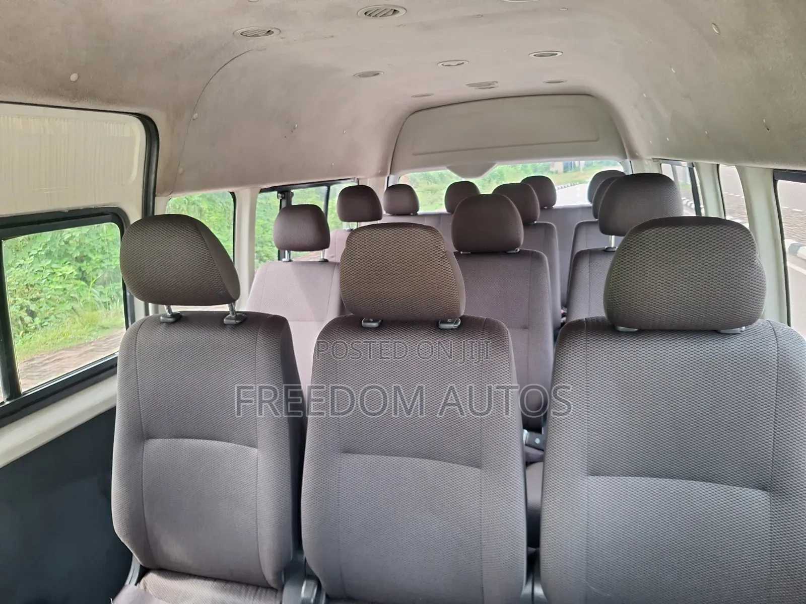 Toyota HiAce 2021 White
