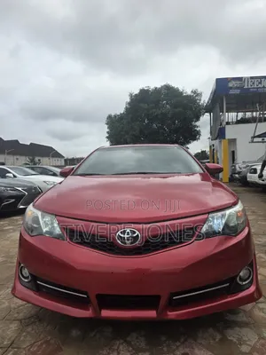 Toyota Camry 2012 Red