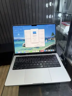Laptop Apple MacBook Pro 2023 M3 Pro 18GB Apple M3 Pro SSD 512GB