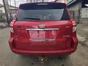 Toyota RAV4 2011 Burgundy
