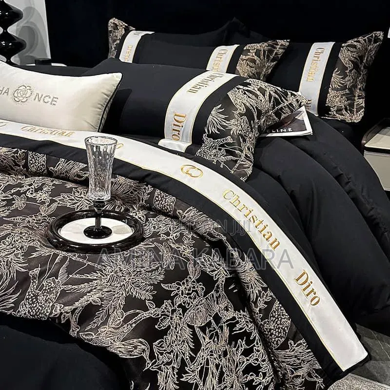 Chanel Coco 6x6 Duvet Set 4pcs - Bedsheet Pillowcases